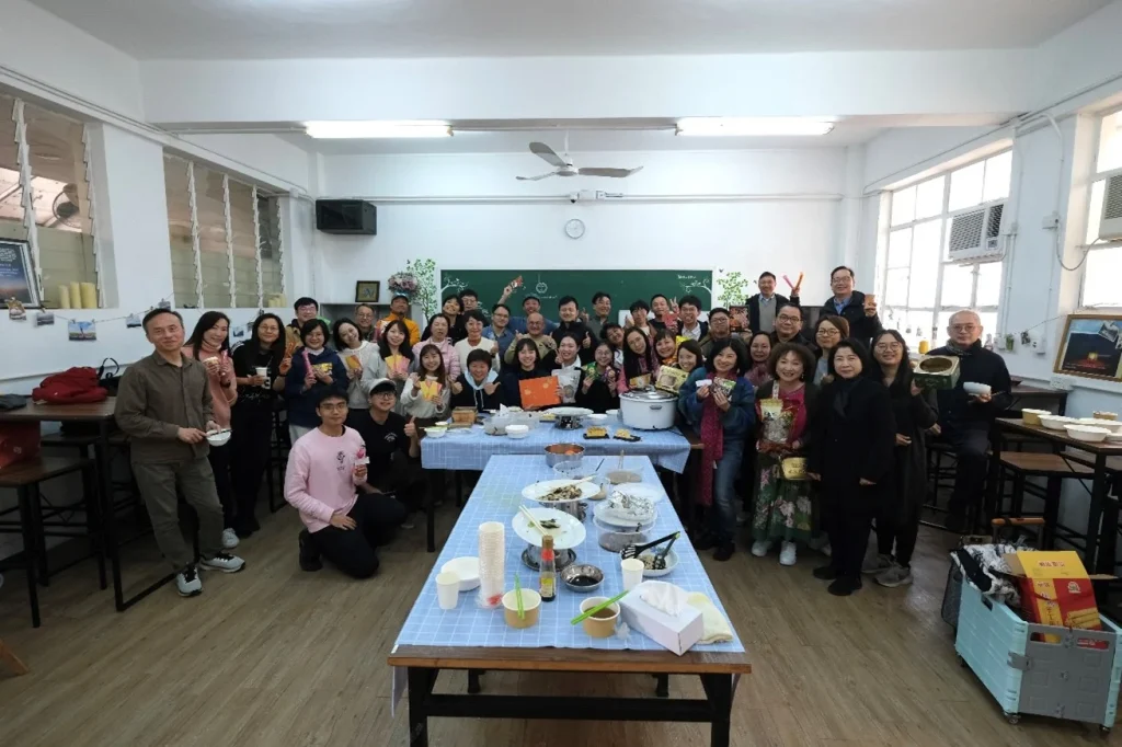 2月「新春團拜愛筵」 內文：新一個學季又開始了！適逢新春的日子，這次愛筵舉辦了一場...